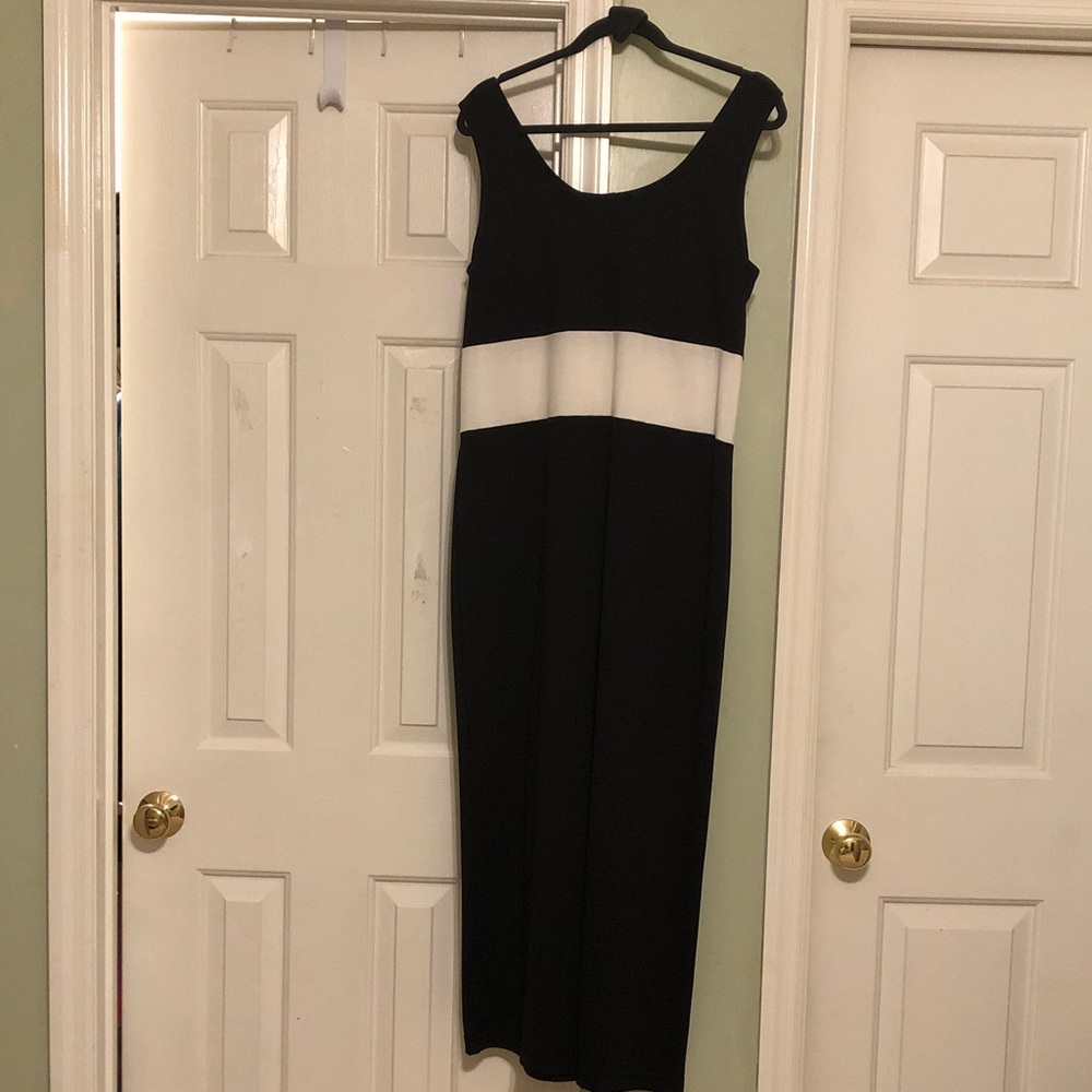 Chic Black and White Midi Dress